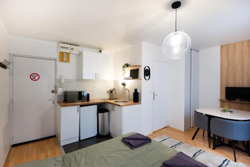 La Casa : Logement En Centre Ville, Cathedrale 阿棉 外观 照片
